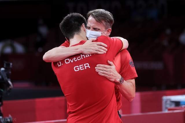 费尔南德斯 费尔南德斯