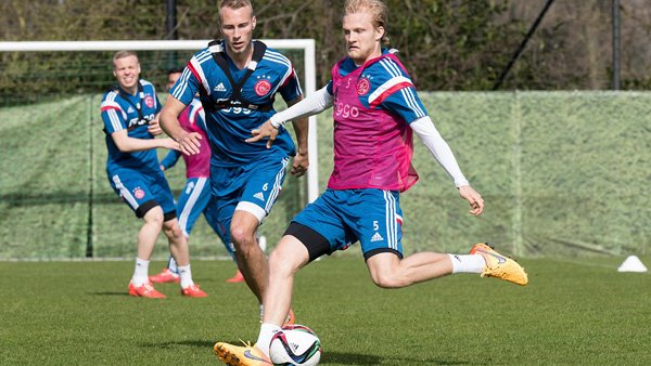 这一事件显 这一事件显