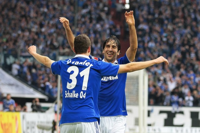 背身拿球多 背身拿球多